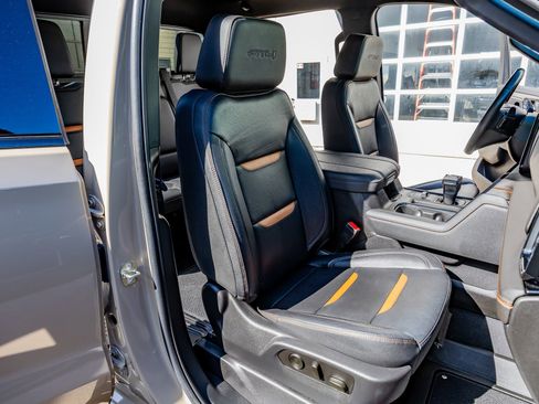 Used 2023 GMC Sierra 1500 AT4 w/ AT4 Premium Package image 31