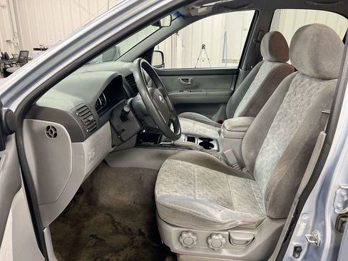 Used 2008 Kia Sorento 2WD image 18