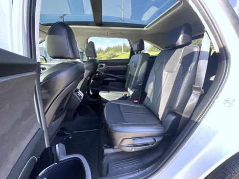Used 2025 Kia Sorento SX AWD/4WD image 19