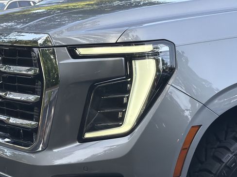 Used 2026 GMC Yukon Elevation RWD image 6