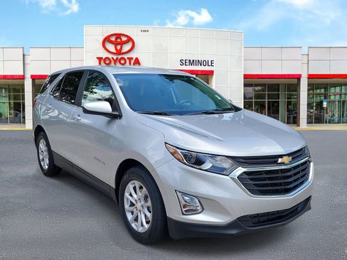 Used 2021 Chevrolet Equinox LT FWD image 2