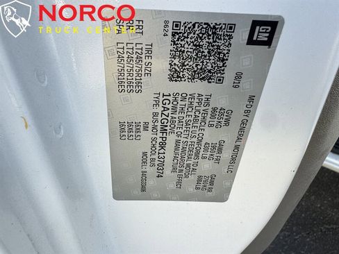 Used 2019 Chevrolet Express 3500 LT w/ LT Preferred Equipment Group image 27