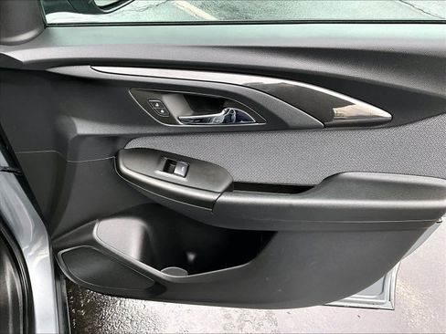 Used 2023 Chevrolet TrailBlazer LT w/ Convenience Package image 12