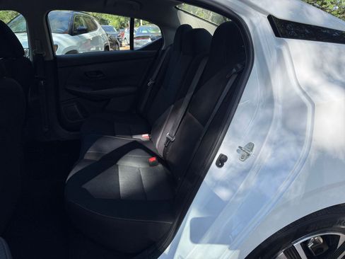 Used 2025 Nissan Sentra SV image 36