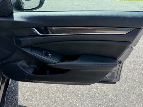 Used 2019 Honda Accord Sport image 42