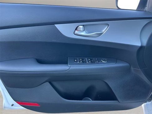 Used 2024 Kia Forte LXS image 23