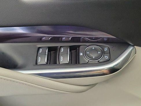 Certified 2022 Cadillac XT4 Luxury FWD image 17