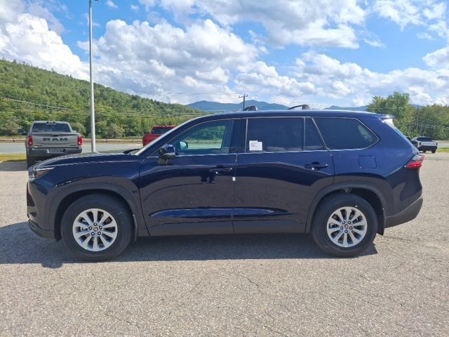 New 2026 Toyota Grand Highlander XLE FWD image 4