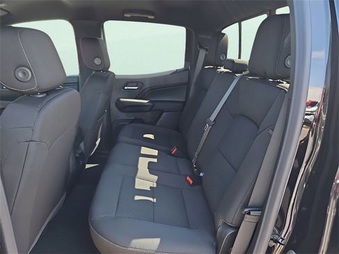 New 2026 Chevrolet Colorado LT image 11