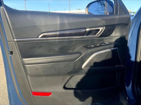 Used 2025 Kia Telluride S image 22