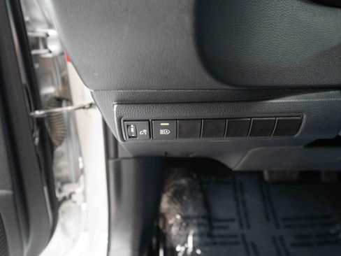 Used 2024 Toyota Corolla SE FWD image 11