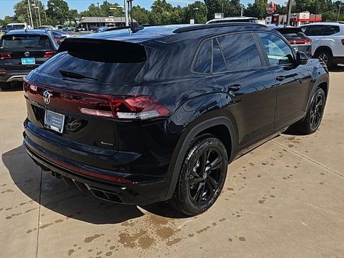 New 2026 Volkswagen Atlas Cross Sport SEL R-Line image 5