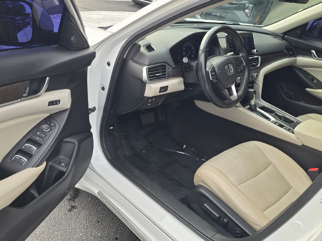Used 2021 Honda Accord EX-L image 9