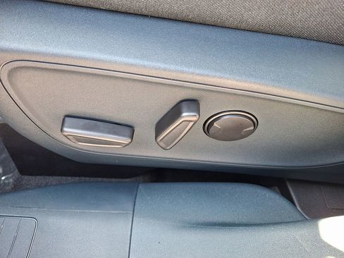 New 2025 Ford Maverick XLT w/ XLT Luxury Package image 12