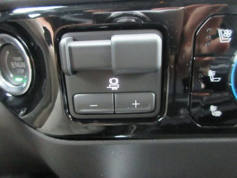 New 2026 GMC Sierra 2500 SLT image 19