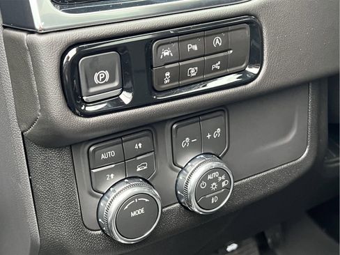 New 2026 GMC Yukon XL Denali w/ Sun & Power Step Package image 26