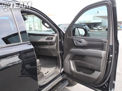 Used 2023 GMC Yukon AT4 w/ LPO, Floor Liner Package image 27