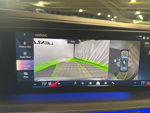 Used 2023 BMW 740i w/ Parking Assistance Package image 12