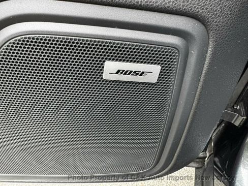 Used 2022 Porsche Macan AWD/4WD image 25