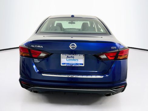 Used 2019 Nissan Altima 2.5 SR w/ SR Premium Package FWD image 6