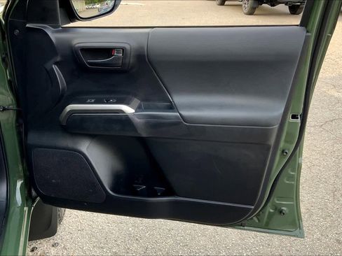 Used 2021 Toyota Tacoma SR image 21