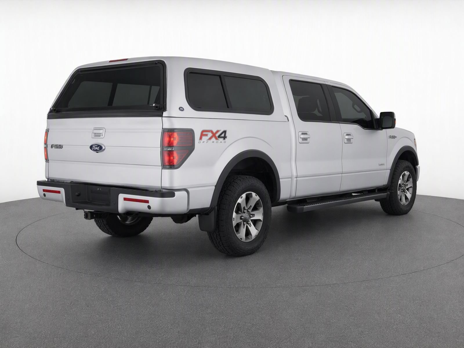 Used 2014 Ford F150 FX4 w/ Equipment Group 402A Luxury AWD/4WD image 3