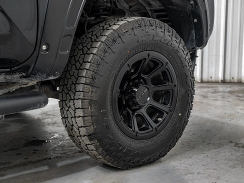 Used 2018 Toyota Tacoma SR w/ SR Convenience Package AWD/4WD image 57
