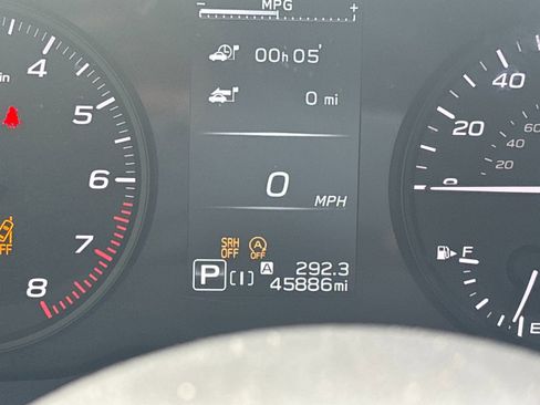 Used 2024 Subaru Crosstrek 2.0i AWD/4WD image 25