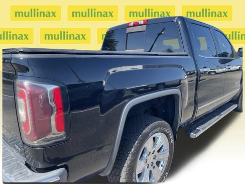 Used 2018 GMC Sierra 1500 SLT AWD/4WD image 11