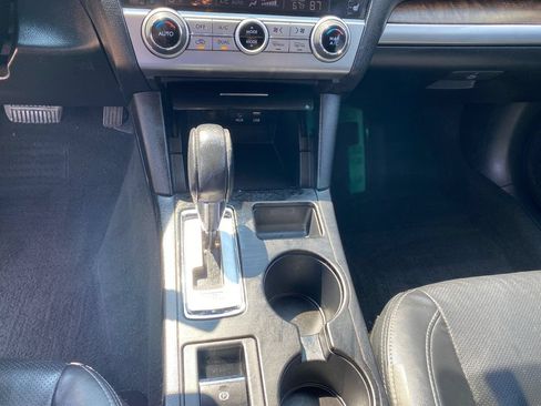 Used 2016 Subaru Outback 3.6R Limited AWD/4WD image 21