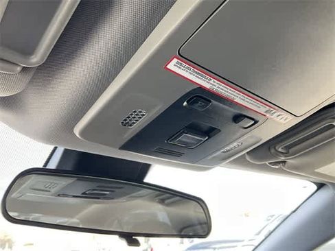 Used 2023 Toyota Camry SE image 24