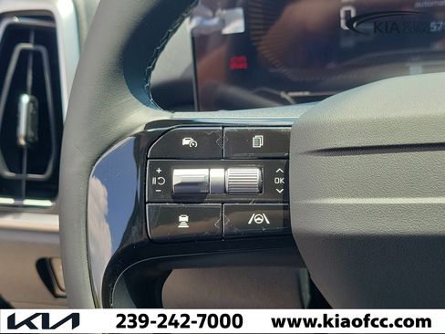 New 2026 Kia Sorento LX FWD image 22