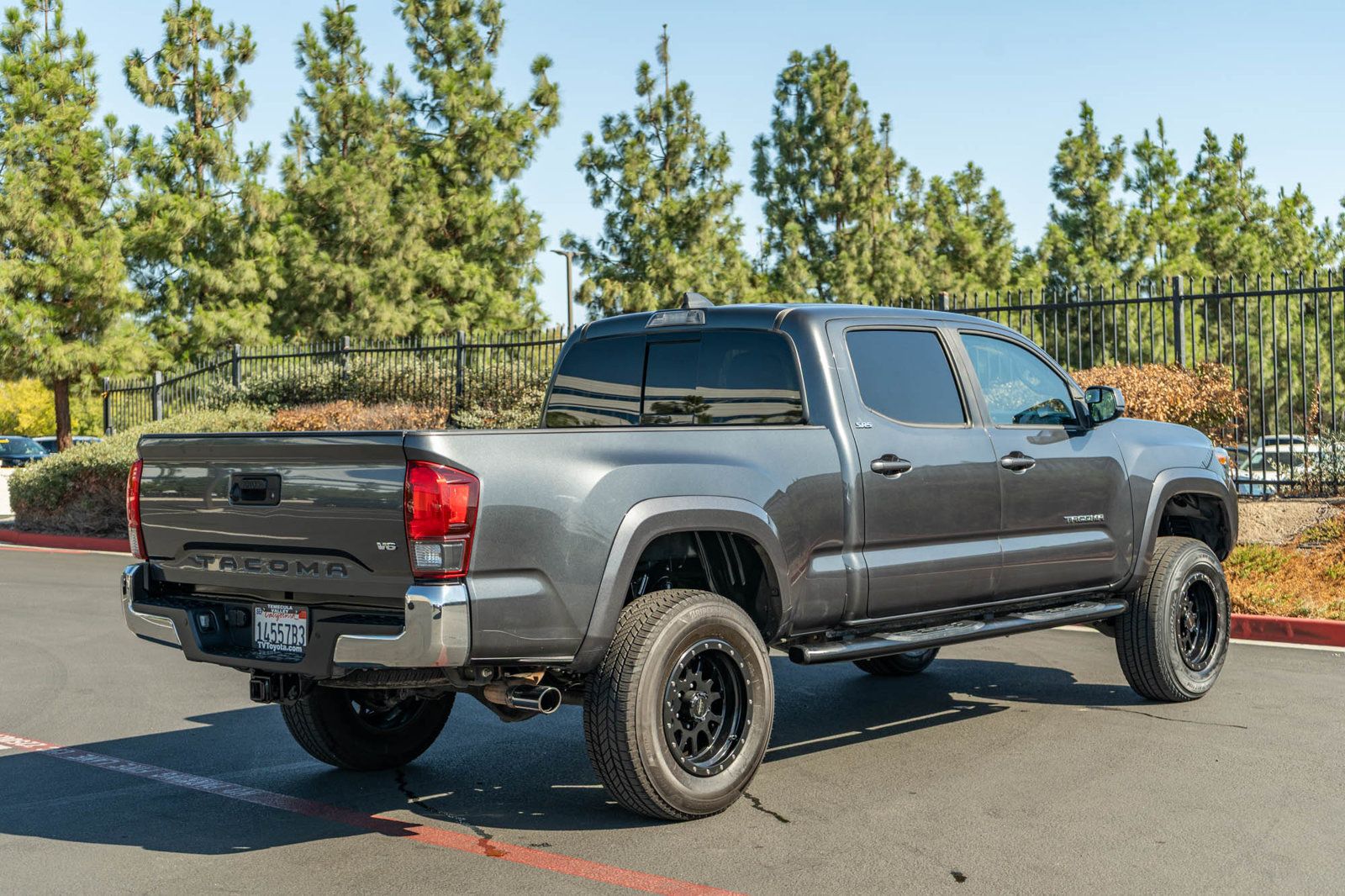 Used 2020 Toyota Tacoma SR5 RWD image 9
