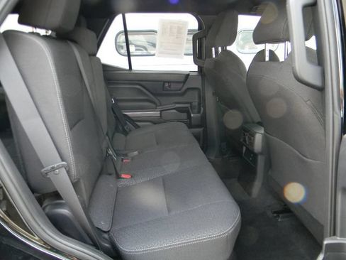 Used 2025 Toyota 4Runner SR5 AWD/4WD image 23