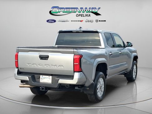 Used 2025 Toyota Tacoma SR5 RWD image 7