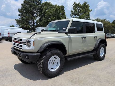 New 2026 Ford Bronco Heritage Edition AWD/4WD image 7
