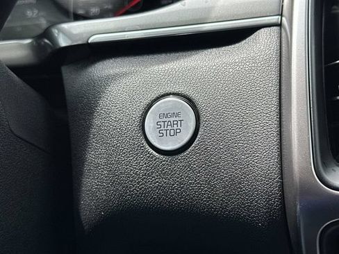 Used 2023 Kia Sorento S w/ Panoramic Sunroof Package FWD image 29