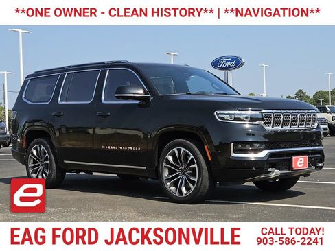 Used 2022 Jeep Grand Wagoneer Series III w/ HD Trailer Tow Package AWD/4WD image 1