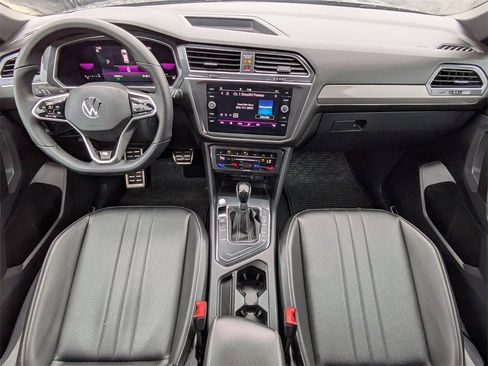 Used 2022 Volkswagen Tiguan SE R-Line image 15