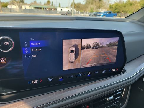 Used 2026 Chevrolet Tahoe Z71 w/ Comfort Package image 23