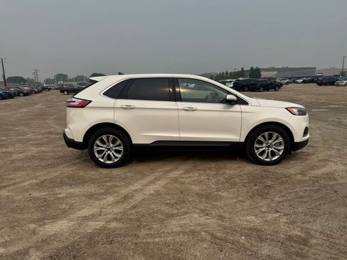 Used 2022 Ford Edge Titanium w/ Equipment Group 301A AWD/4WD image 6