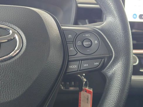 Used 2024 Toyota Corolla LE image 27