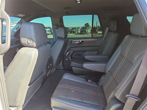 Used 2025 Chevrolet Tahoe High Country image 19