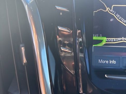 Used 2019 Cadillac Escalade ESV Platinum image 15