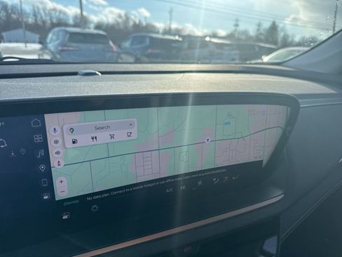 Used 2024 Buick Envision Sport Touring image 15