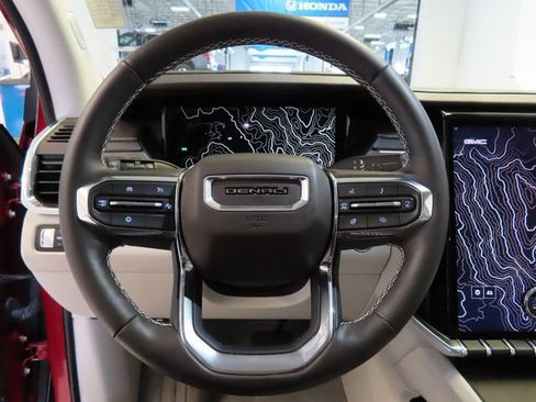 Used 2024 GMC Acadia Denali image 9