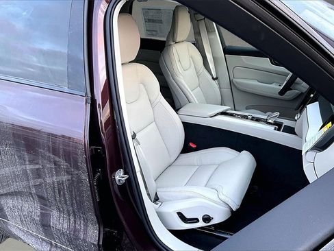 New 2026 Volvo XC60 B5 Ultra w/ Protection Package Premier image 11