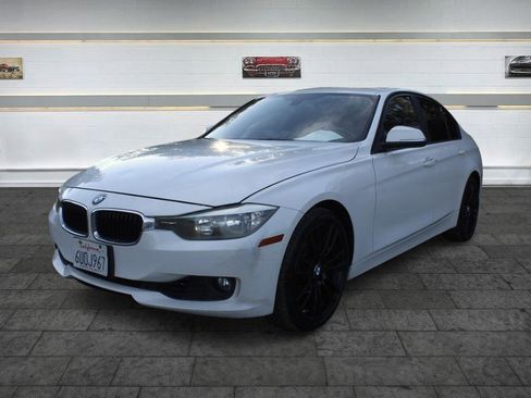 Used 2012 BMW 328i Sedan RWD image 3