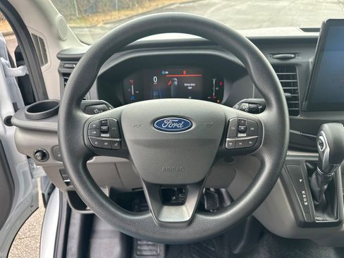 New 2026 Ford Transit 250 148 Medium Roof image 43