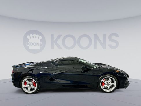 Used 2021 Chevrolet Corvette Stingray Coupe w/ Z51 Performance Package image 8